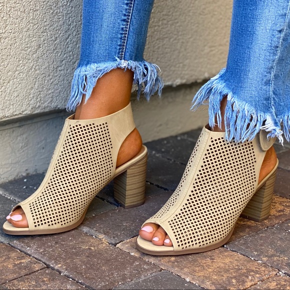 Chic Perforated Peep Toe Velcro Ankle Strap Bootie - Picture 10 of 12